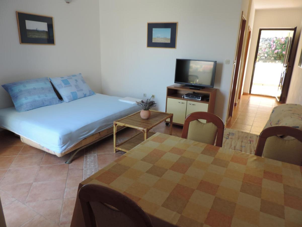 Apartmani Lavanda Pag Town Quarto foto
