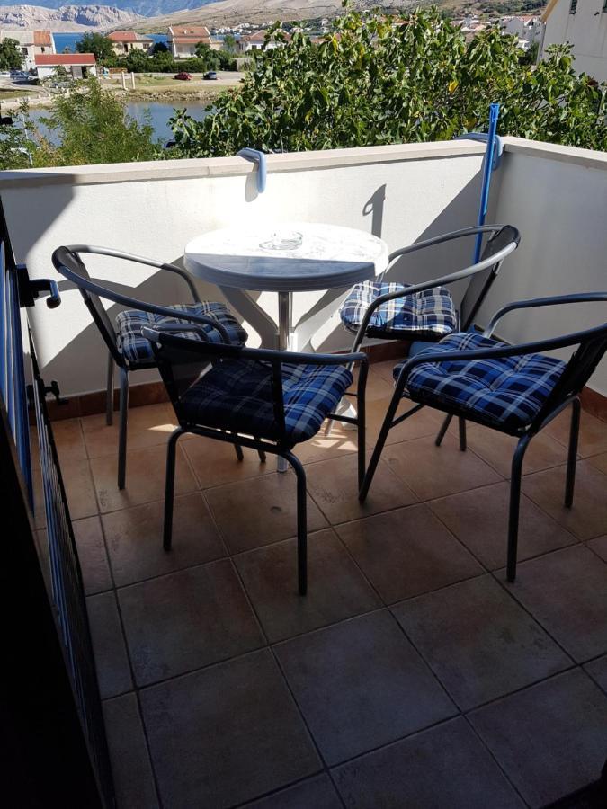 Apartmani Lavanda Pag Town Quarto foto