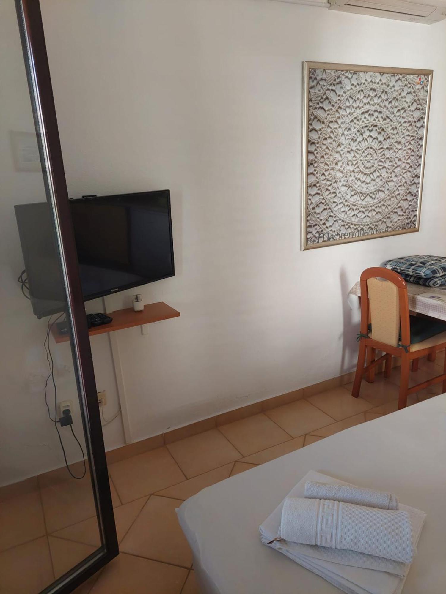 Apartmani Lavanda Pag Town Quarto foto